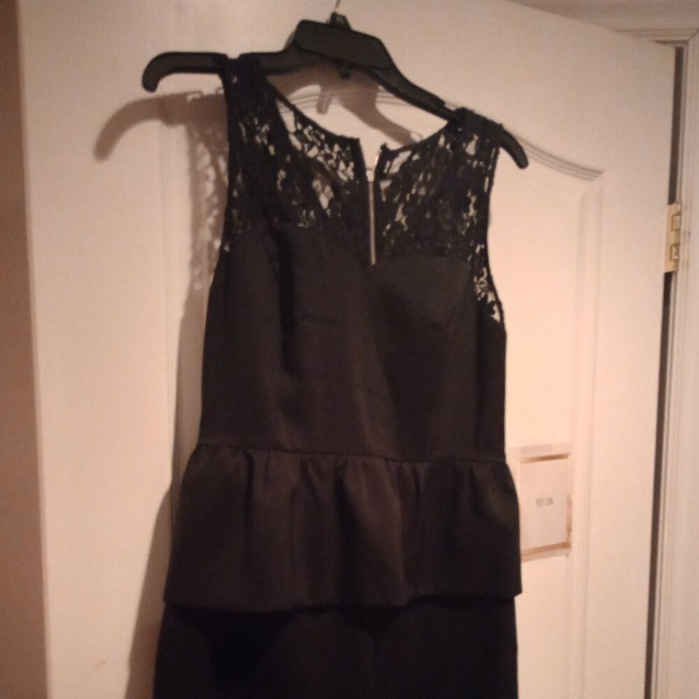 Arden B Size 8 Black Dress